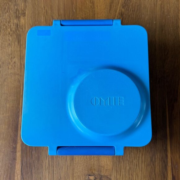 OMIEBOX Kids Lunch Box Blue Yellow School Bento Snacks Omie Snack Child Lunchbox - Picture 2 of 14